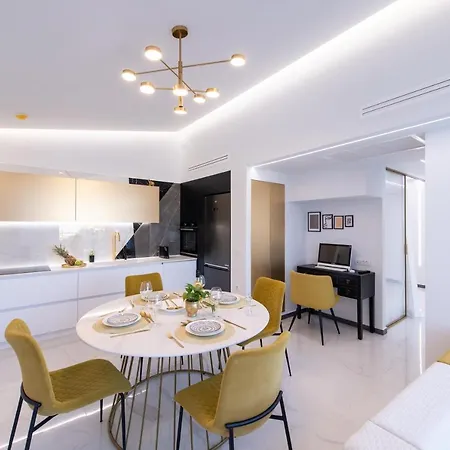 Appartamento H Experience Spectacular Rooftop Loft Candia